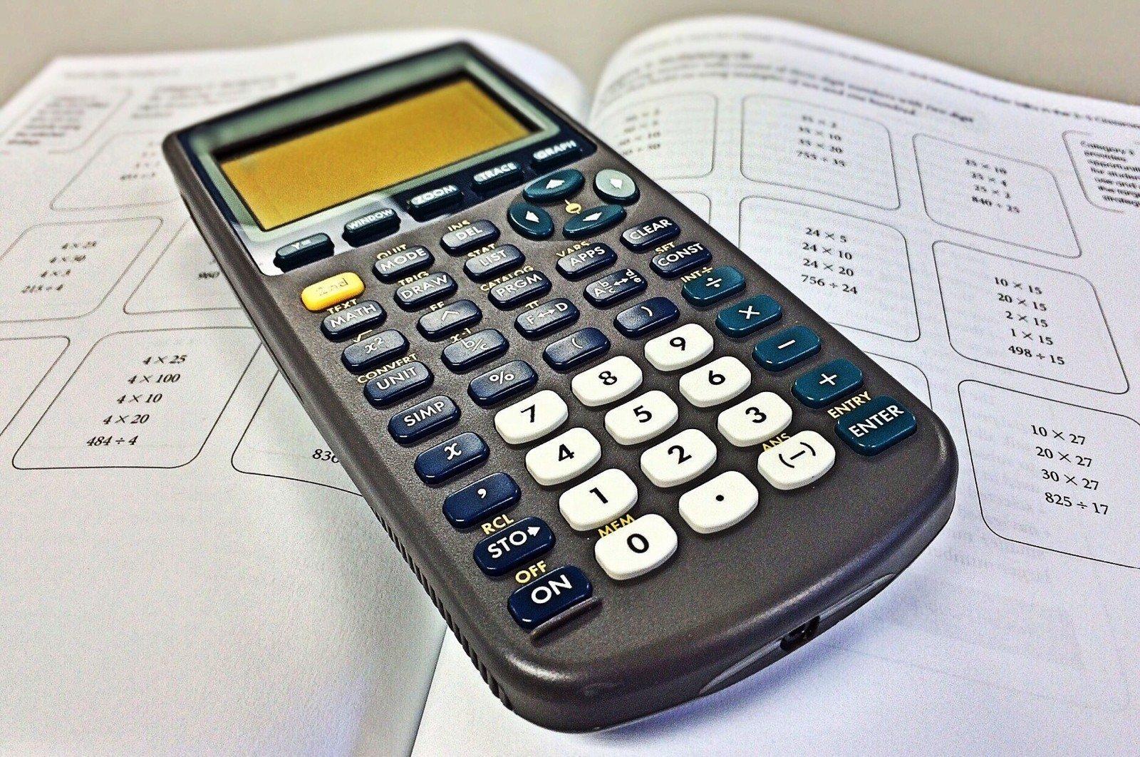 ¿Cómo Elegir la Calculadora más Apropiada durante Secundaria?
